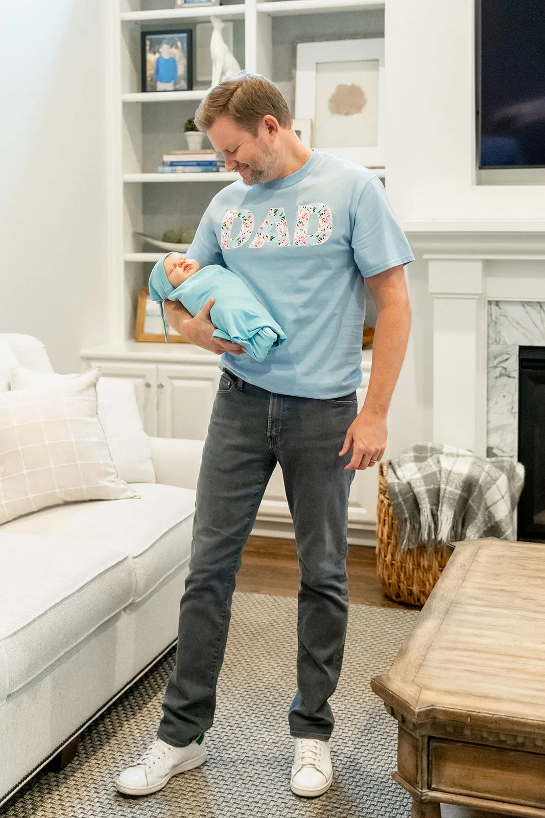 Isla Pregnancy/Postpartum Robe & Light Blue Swaddle & Dad T Shirt