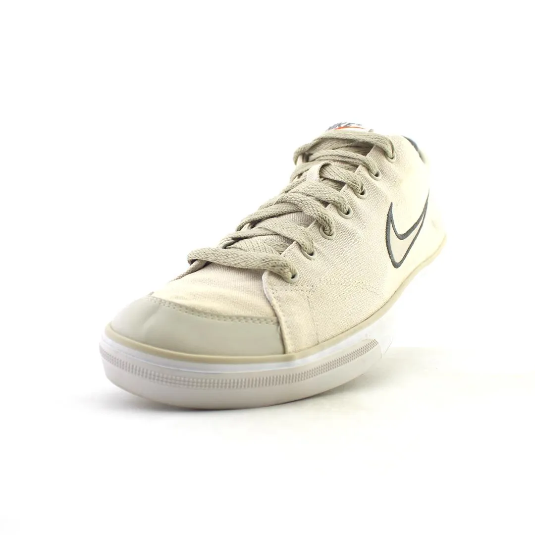 NIKE CAPRI CANVAS