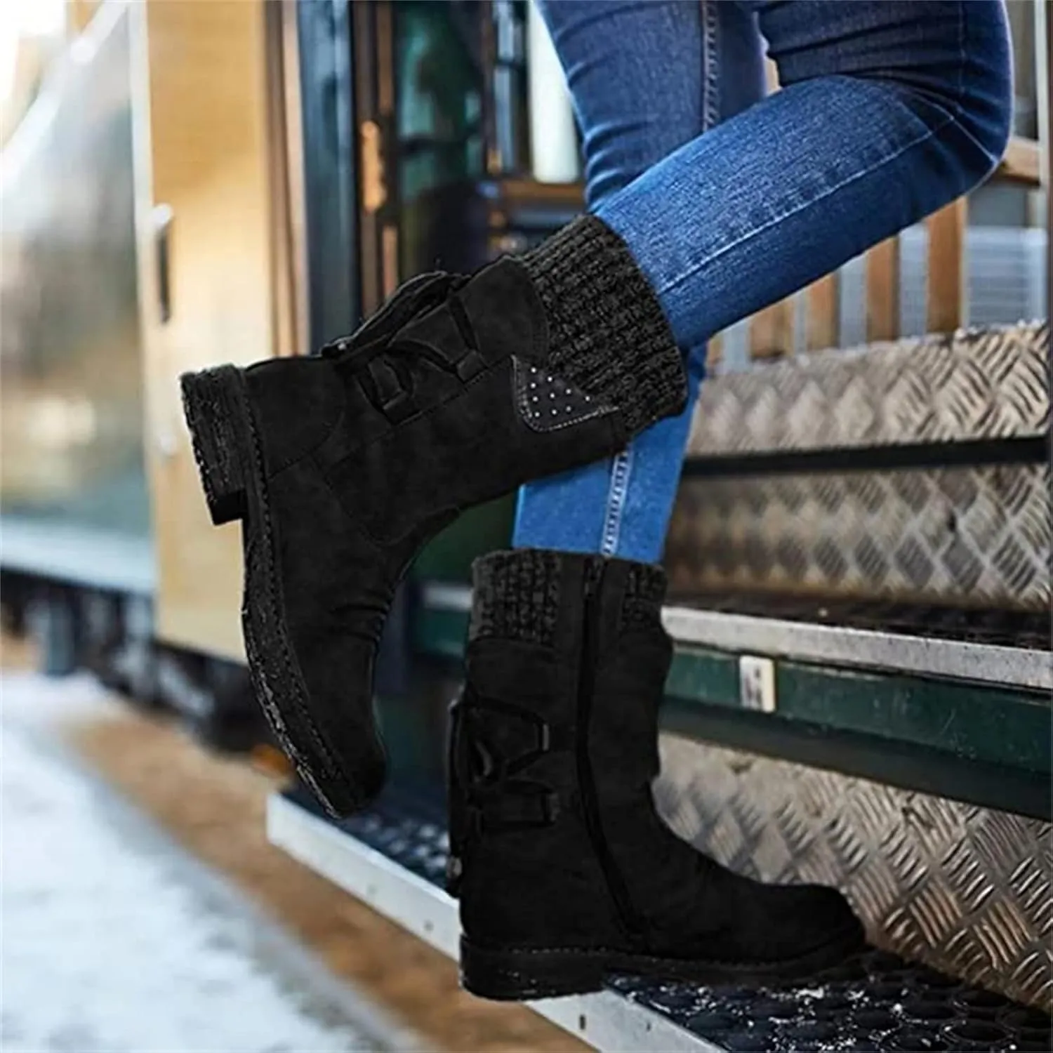 Women's Snow Boots Winter Warm Round Toe Lace Up Boot Western Platform Cowboy Boots Hiking Booties Non Slip Outdoor Mid Calf Boots Shoes